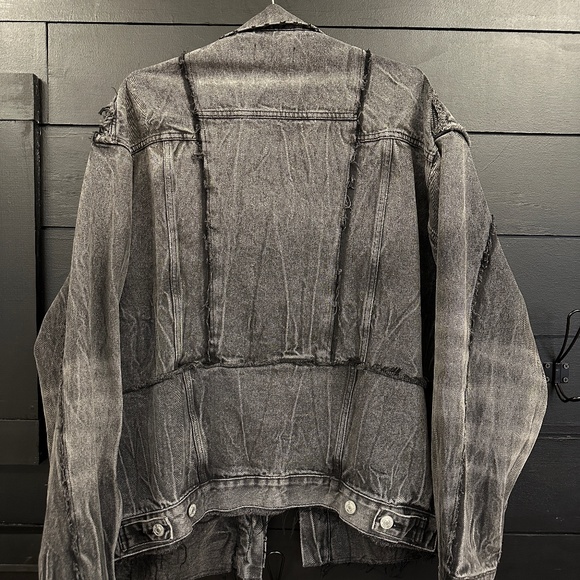 Balenciaga oversized denim jacket Spring 22 RTW - Picture 14 of 16